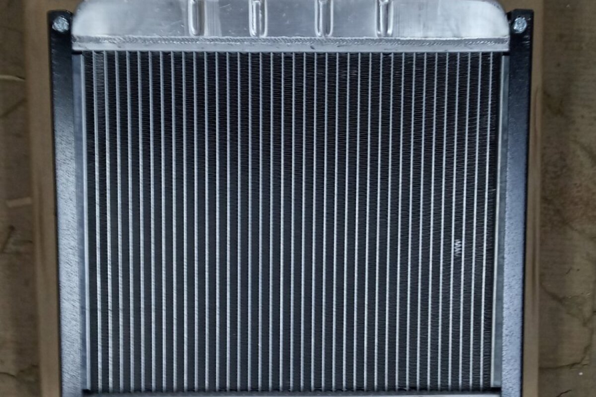 Радиатор Foton 1043-1 (3.3)