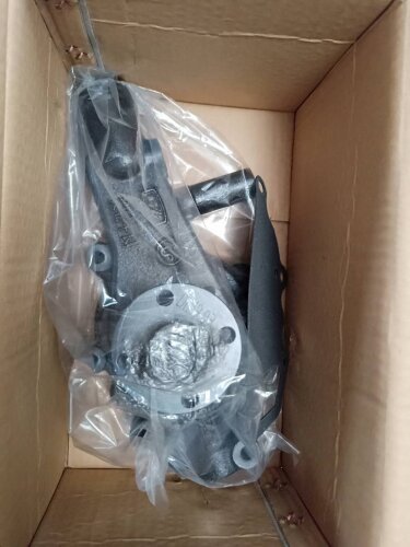 Насос  водяной Dong Feng 1044