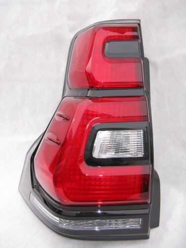 Фонарь задний левый LC 150 2018-...