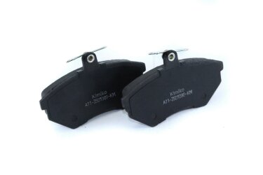 Колодки тормозные передние с ушком Chery Amulet KIMIKO