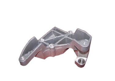 Кронштейн генератора Chery KLM