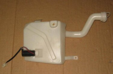 Бачок омывателя Geely CK/CK2 KLM