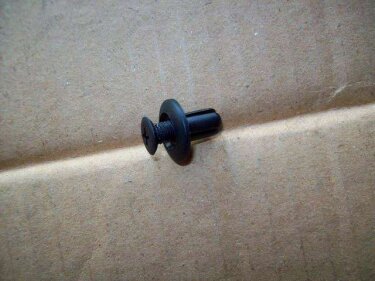 Клипса бампера переднего Geely CK/MK/EC7/FC/SL/GC2/GX2/GC5/GC6 (оригинал)