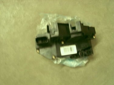 Замок двери передней R Geely EC-7/EC-7RV