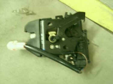 Замок багажника Geely EC-7