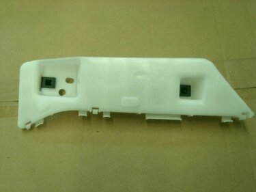 Кронштейн бампера переднего R Geely EC-7 KLM