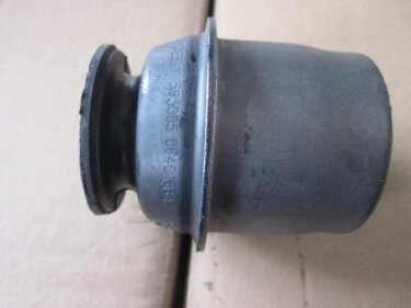 Сайлентблок задней балки Geely KLM