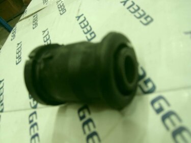 Сайлентблок рычага переднего передний Geely EC7/EC7RV (оригинал)