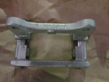 Скоба суппорта заднего R Geely EC-7/RV