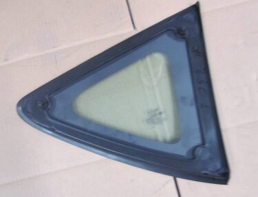 Стекло боковое L Geely EX-7