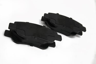 Колодки тормозные передние Geely LC/LC Cross