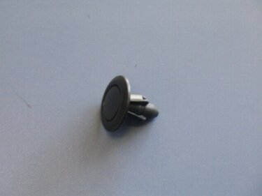 Клипса пластиковая Geely MK/MK2 KLM