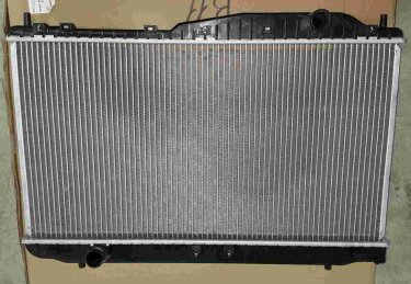 Радиатор охлаждения Chery Eastar