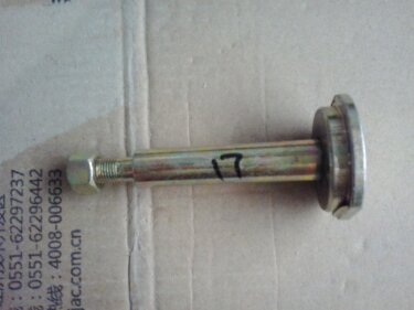 Палец передней рессоры передний FAW 1031, 1041