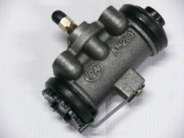 Цилиндр тормозной задний (прокачка) JAC 1020