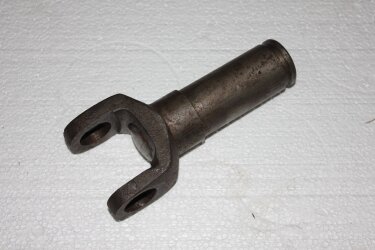 Вилка вала карданного JAC 1020