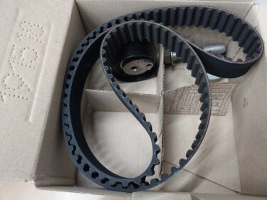 Комплект ремня ГРМ RENAULT