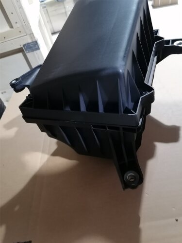 Фильтр воздушный в сборе (корпус фильтра) FAW B30