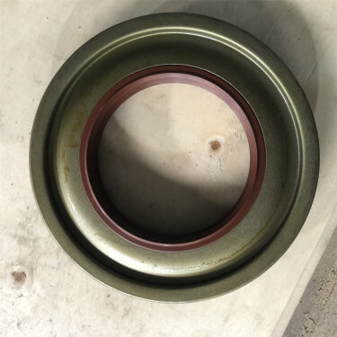 Сальник хвостовика редуктора заднего моста JAC N200