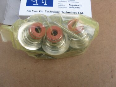 Сальник клапана DF 1064/1074 (Богдан 47)