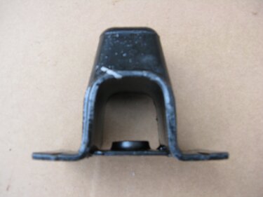 Подушка передней рессоры Foton 1043 (3.7)